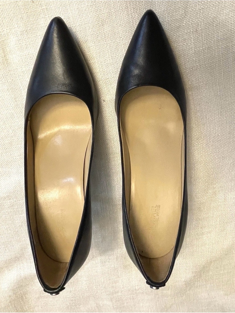 Michael Kors Black Leather Pointed Toe Stiletto Pumps MK Logo Hardware 8M